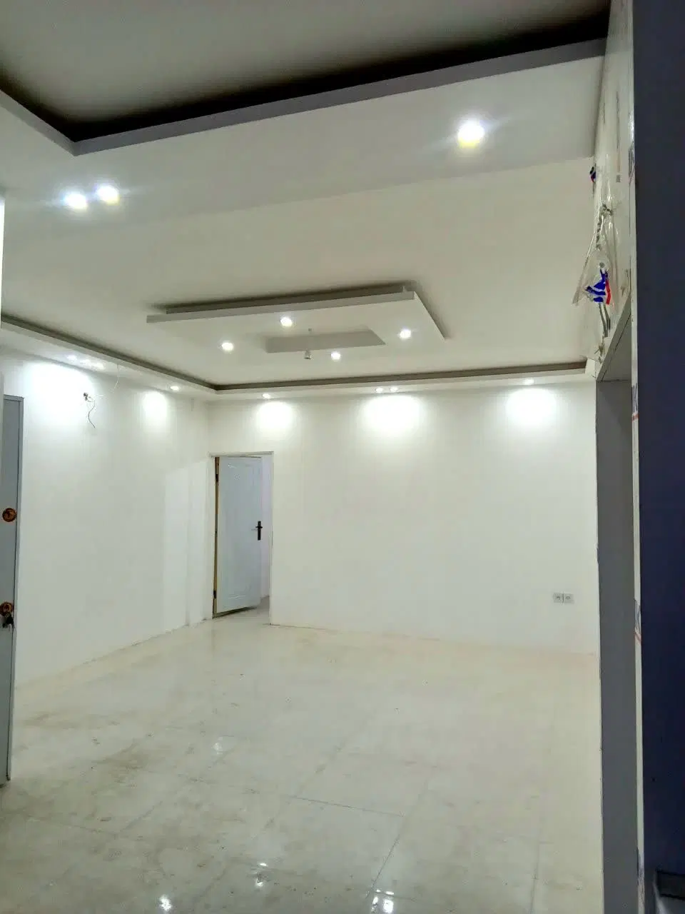 یک واحد آپارتمان فروشی