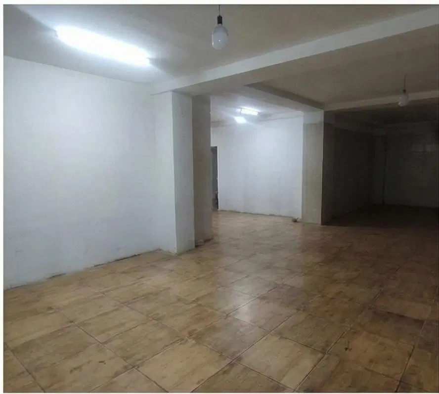 زیرزمین ۱۸۰ متری کمالشهر، سفره خانه