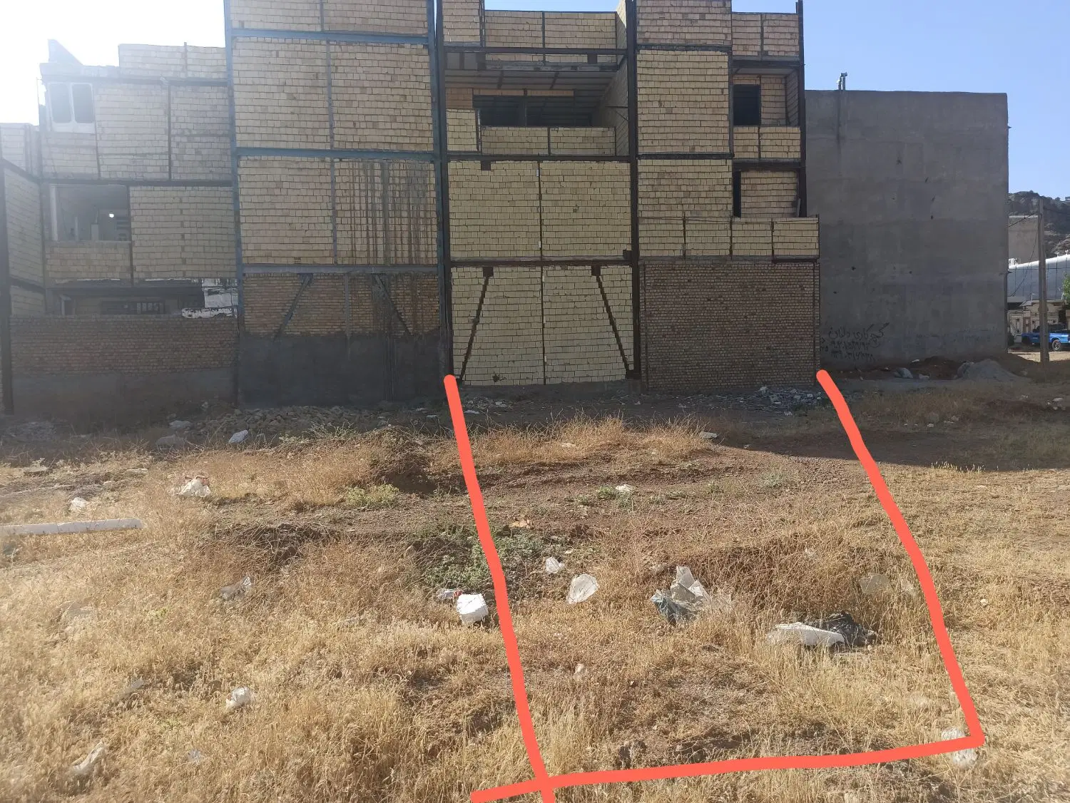 زمین مسکونی