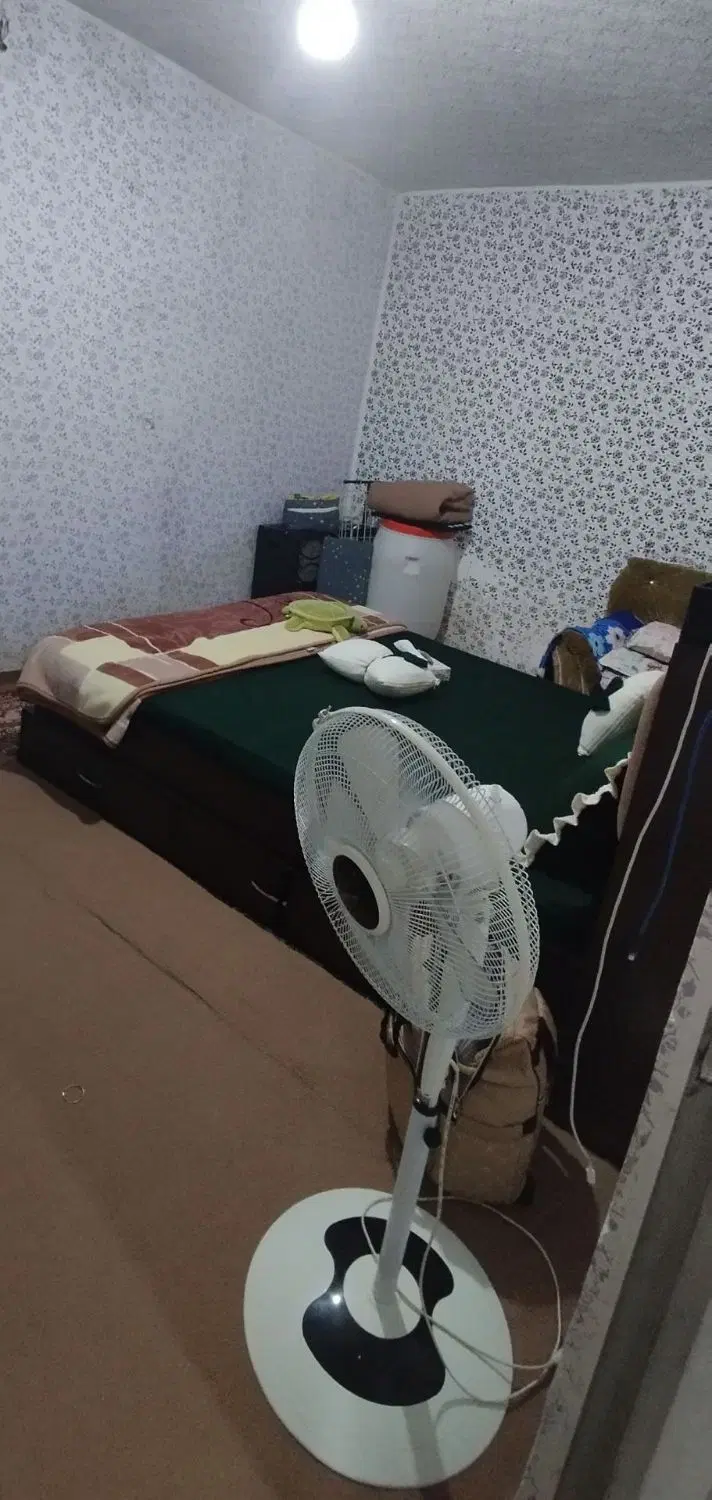 همخونه خانم میخام