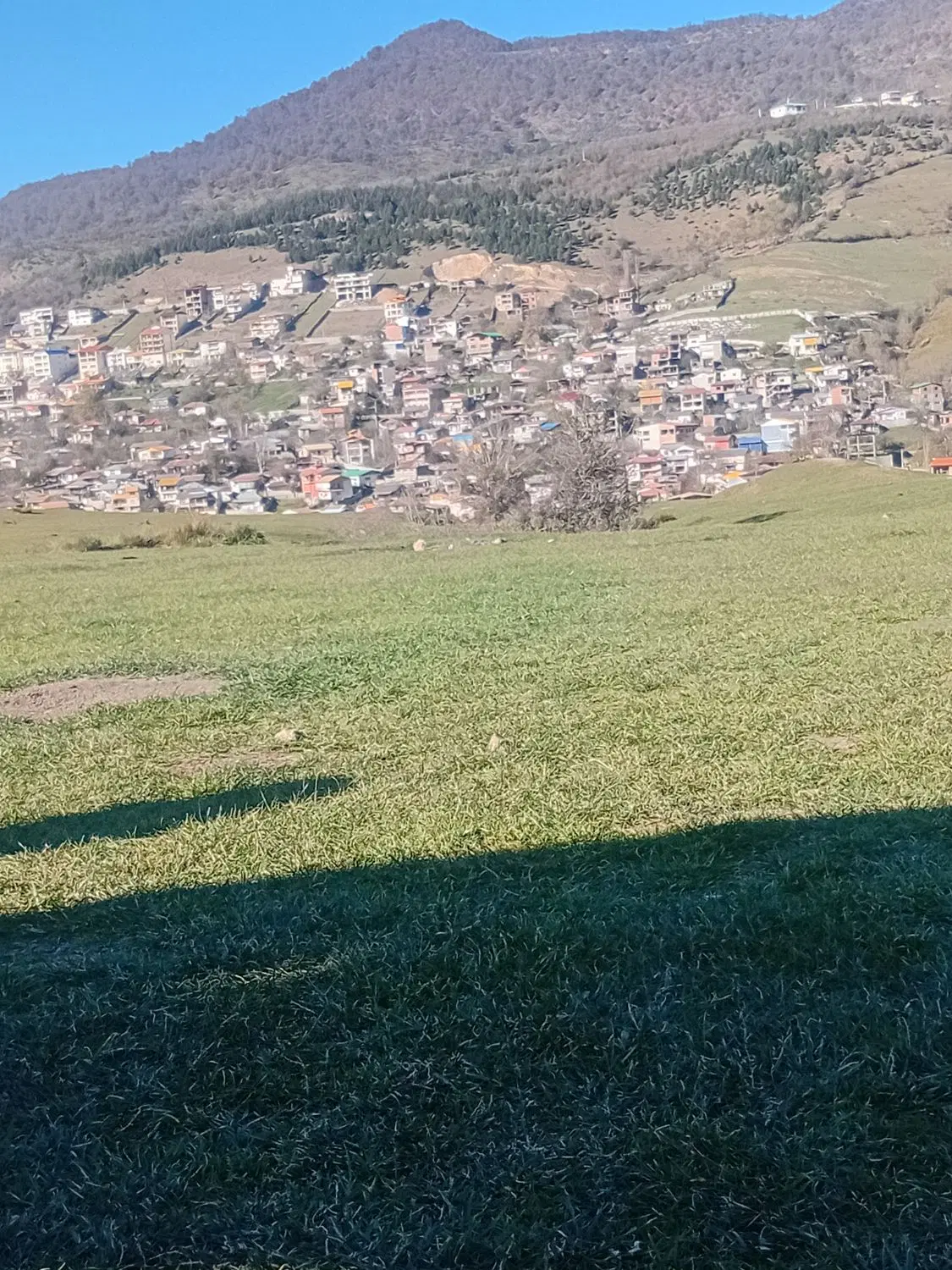 زمین ۱۰۰۰ متری عسکریه