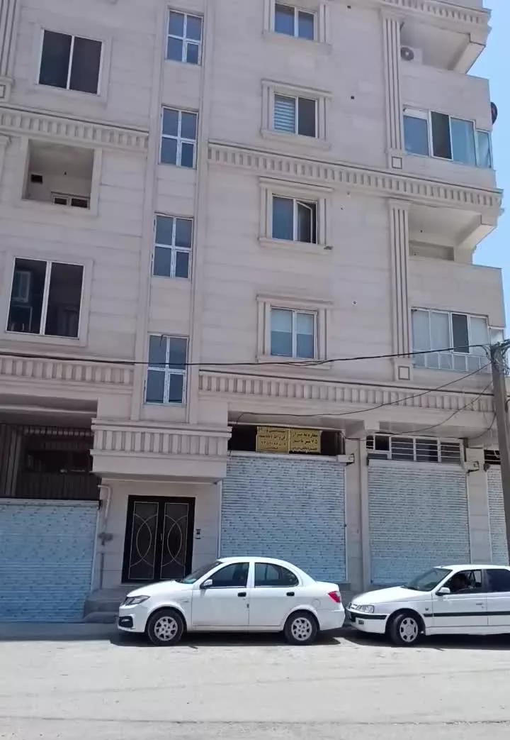 ۷۵ متر _ شهرک پرواز _ روبروی پارک _ متری ۱۱۰ م