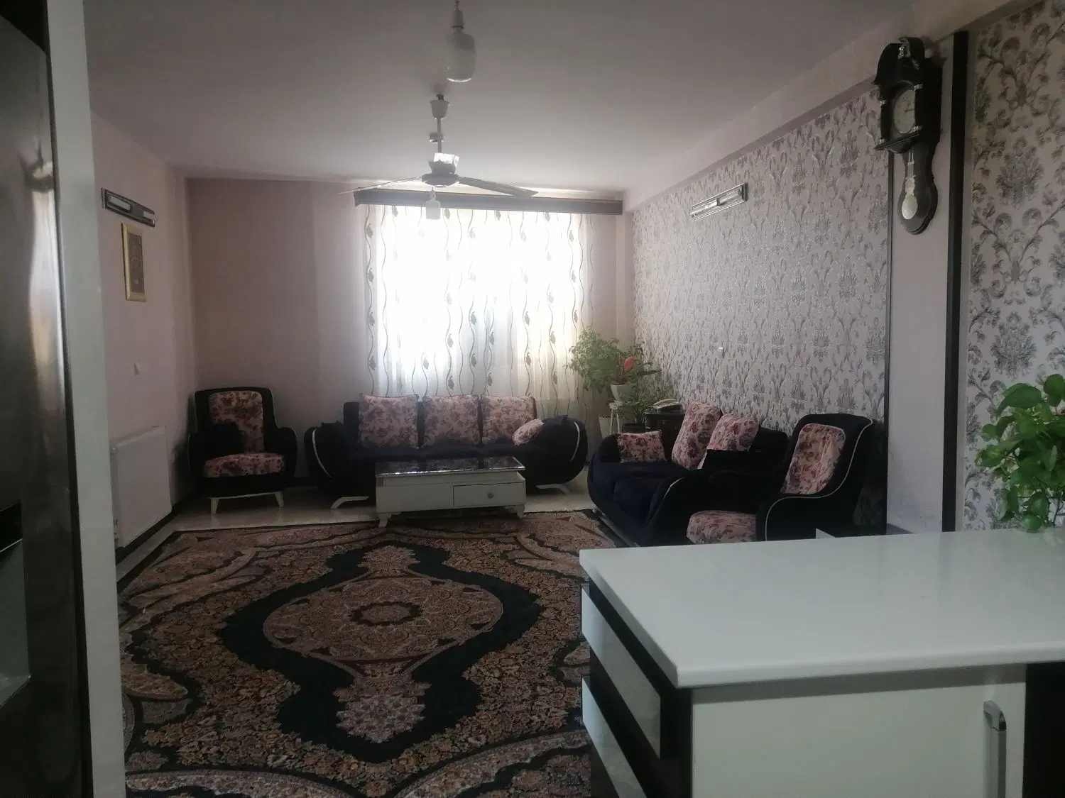 فروش آپارتمان آرمان آزادشهر فلکه چهارم