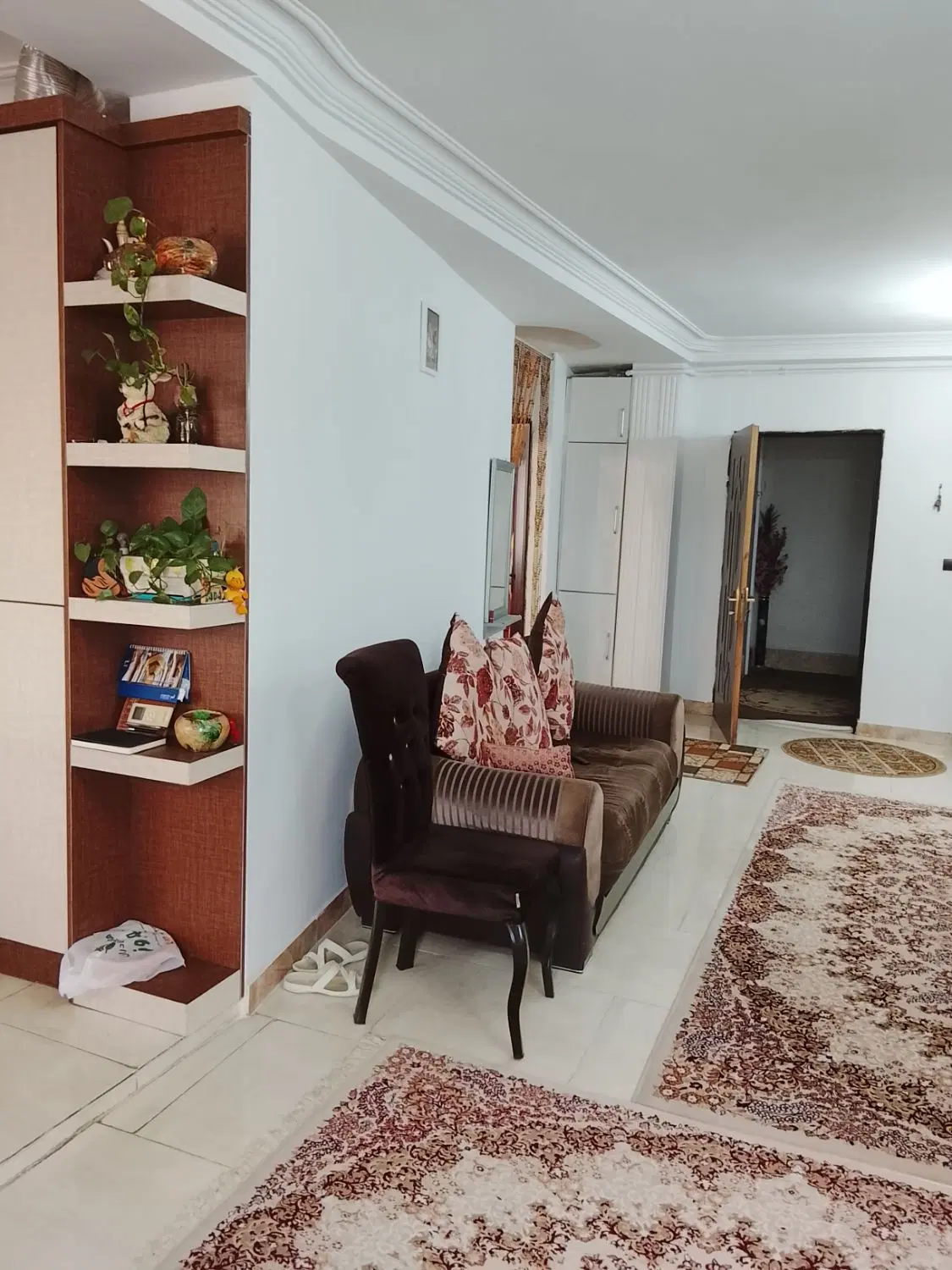 فروش یک واحد طبقه دوم