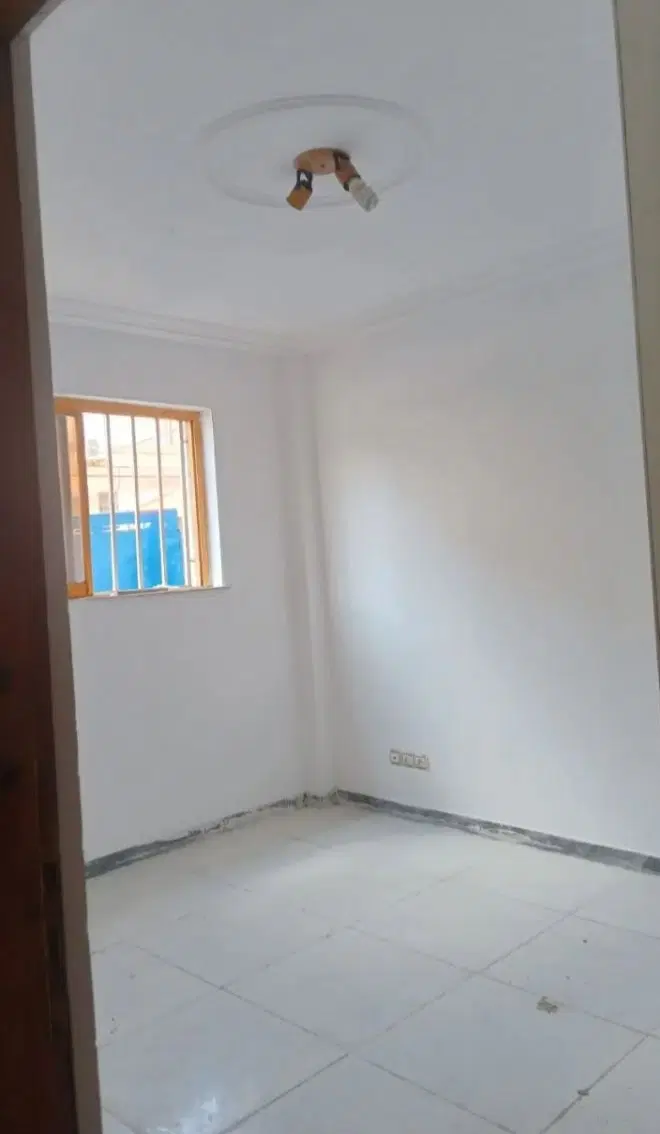 ۷۰مترسوئیت دوخواب ماشین رو