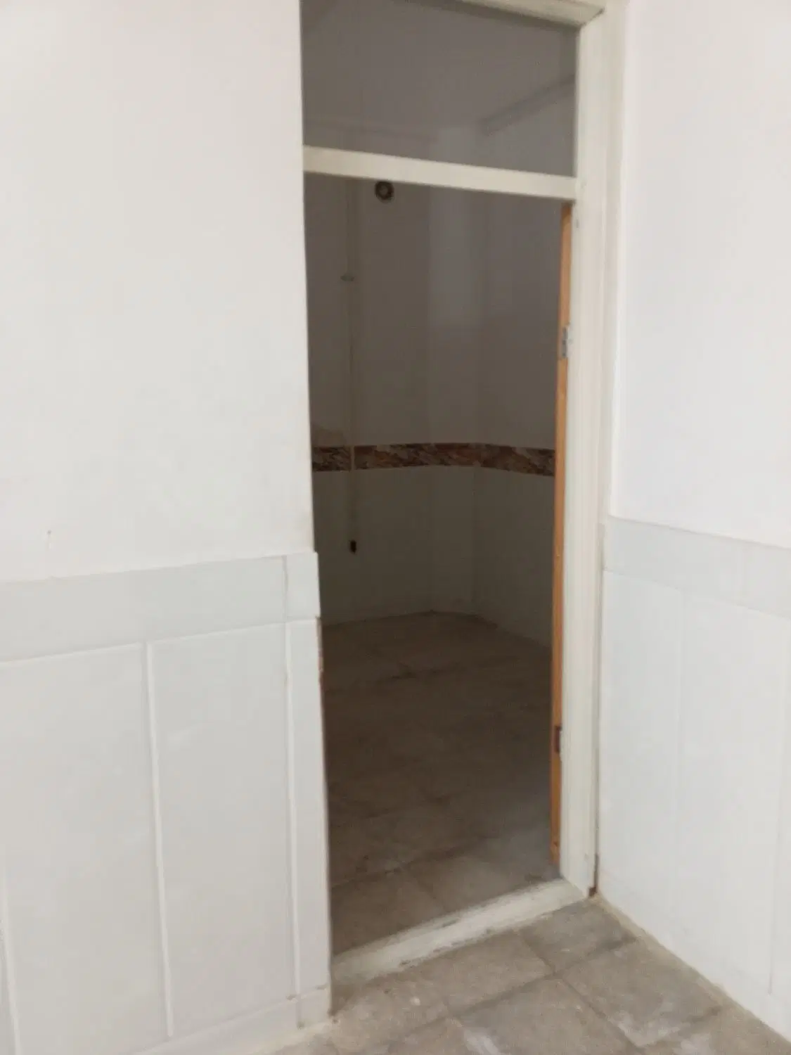 زیرزمین اجاره ای ورودی جدا