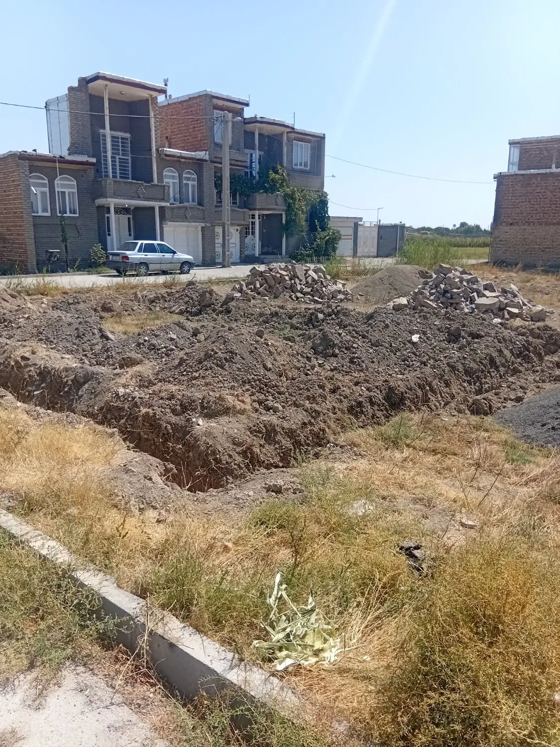 یه قطعه زمین ۱۷۷ روستا میاوق