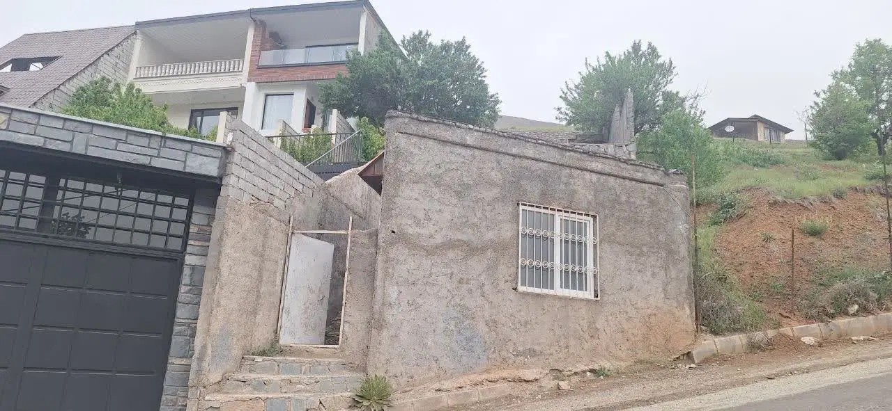 زمین تالارسر میگون