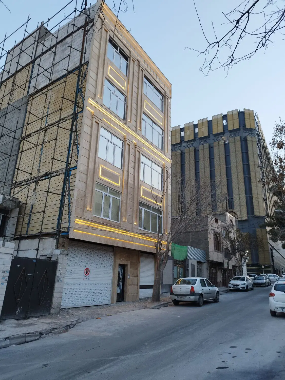 دو باب منزل ویلایی دیوار به دیوار کوشش39