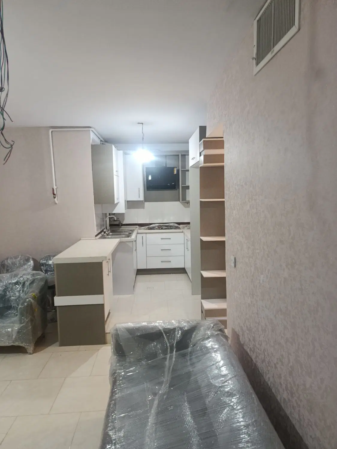 فروش واحد 85متری شهرک ابریشم