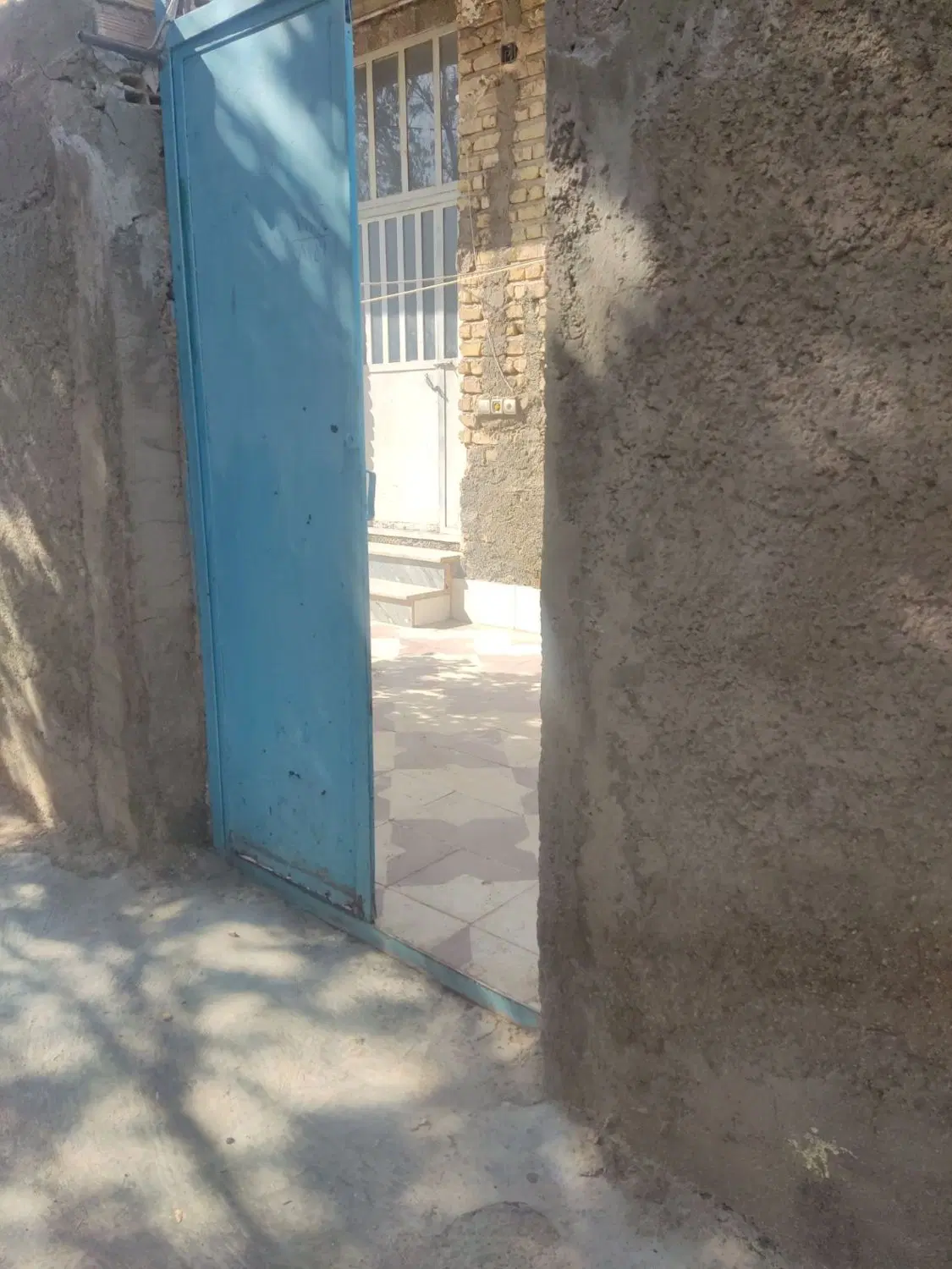 منزل یک خوابه واقع در شهرستان داریون شیراز