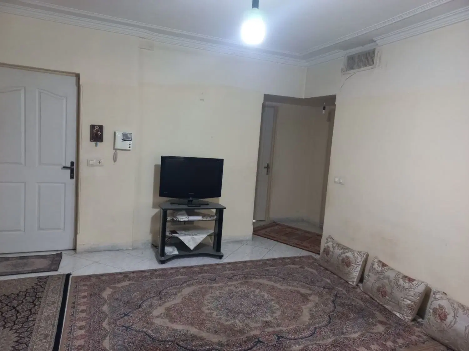 واحد طبقه سوم دارای سند تک برگ