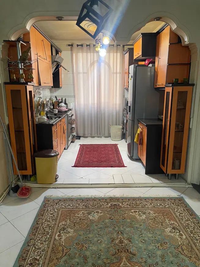۷۵ متر_یک خواب_بین بلوار و ۱۳۱_با پارکینگ