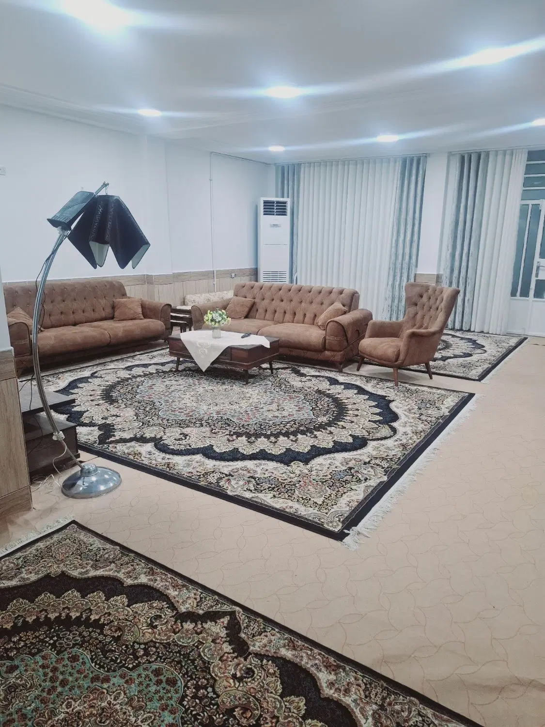 فروش خانه ویلایی ۲۰۰ متری