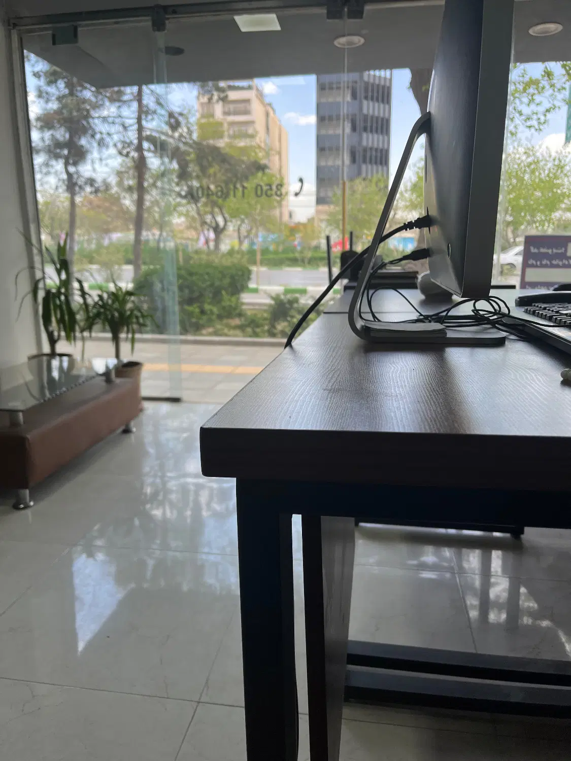 ۴۰ متر مغازه حاشیه وکیل اباد