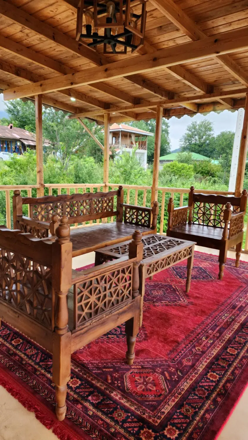 ویلا سویسی داخل جنگل کچا