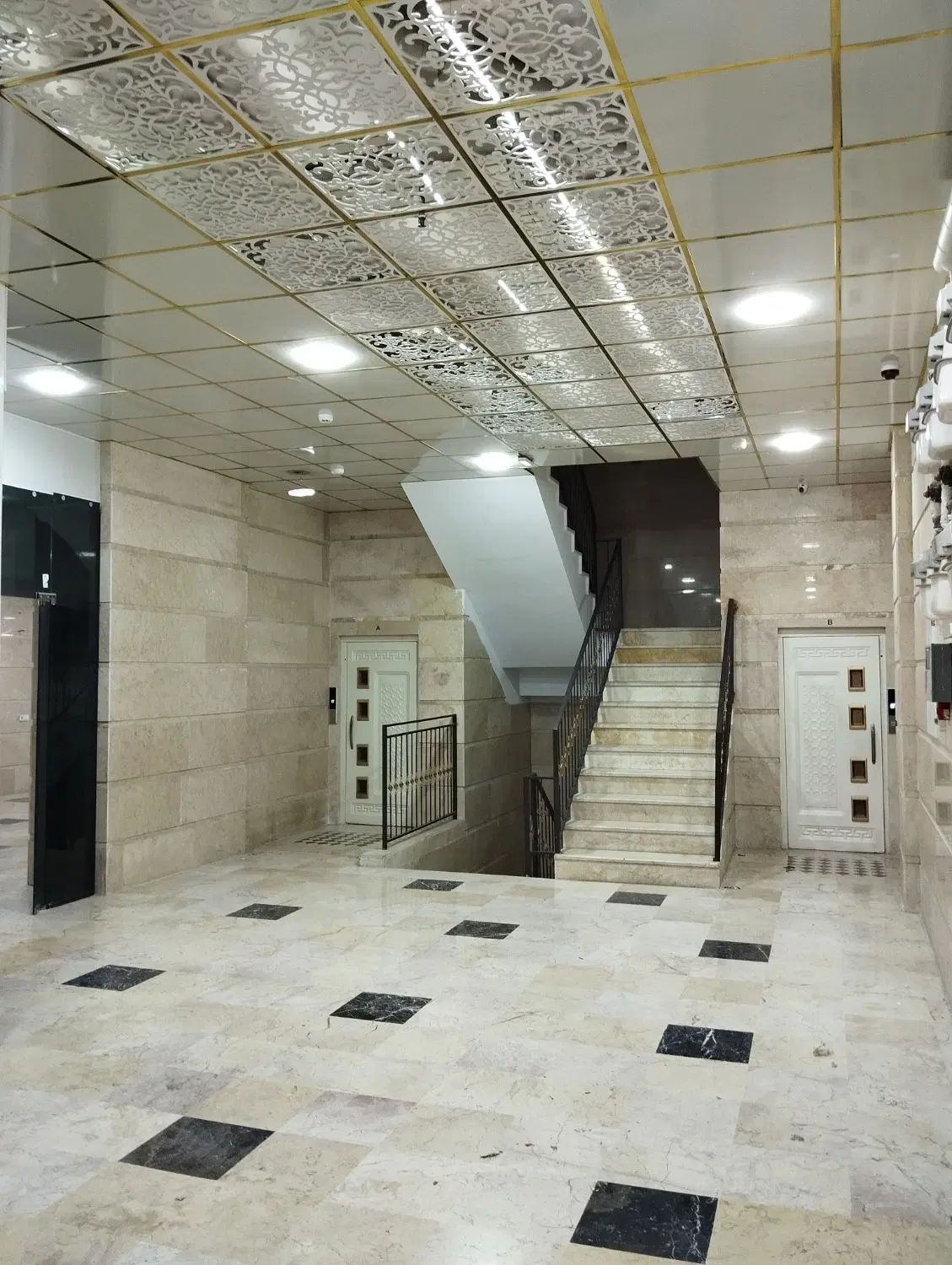 آپارتمان ۱۵۰ متری ساختمان اطلس