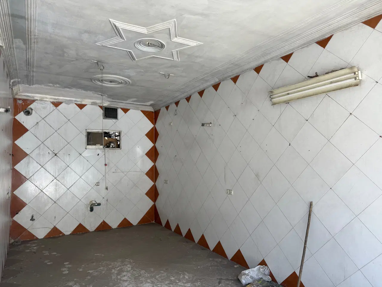 ۲۷_۲ مغازه در کوی سیزده آبان