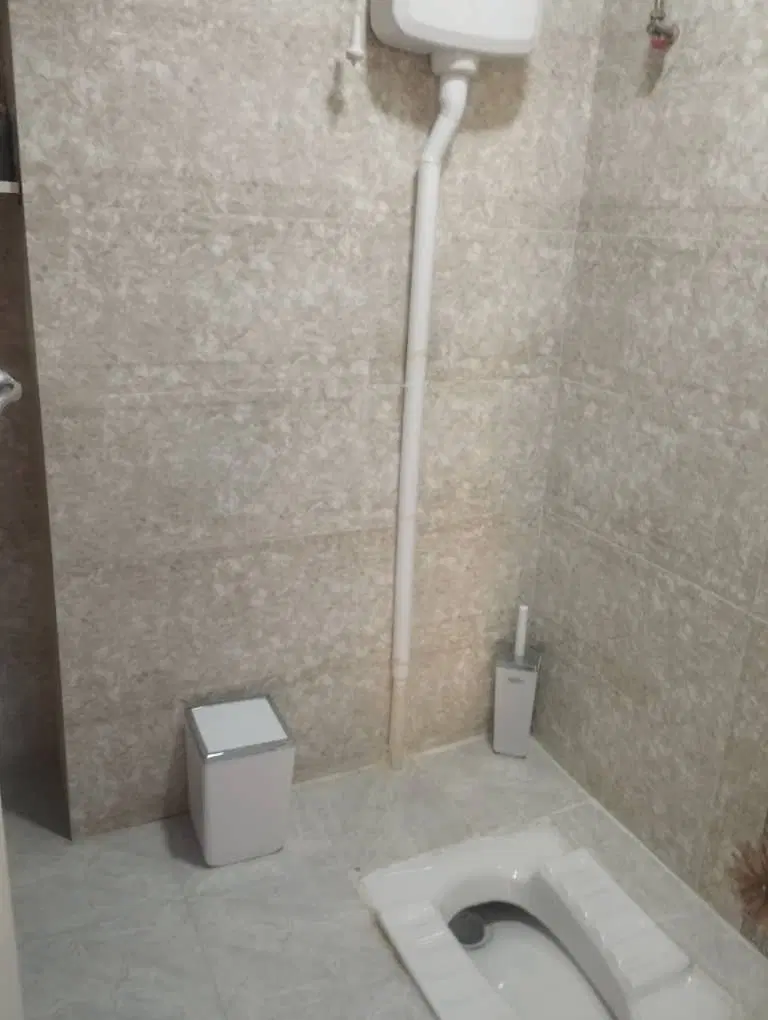 مغازه در خیابان صادقیه جلالیه