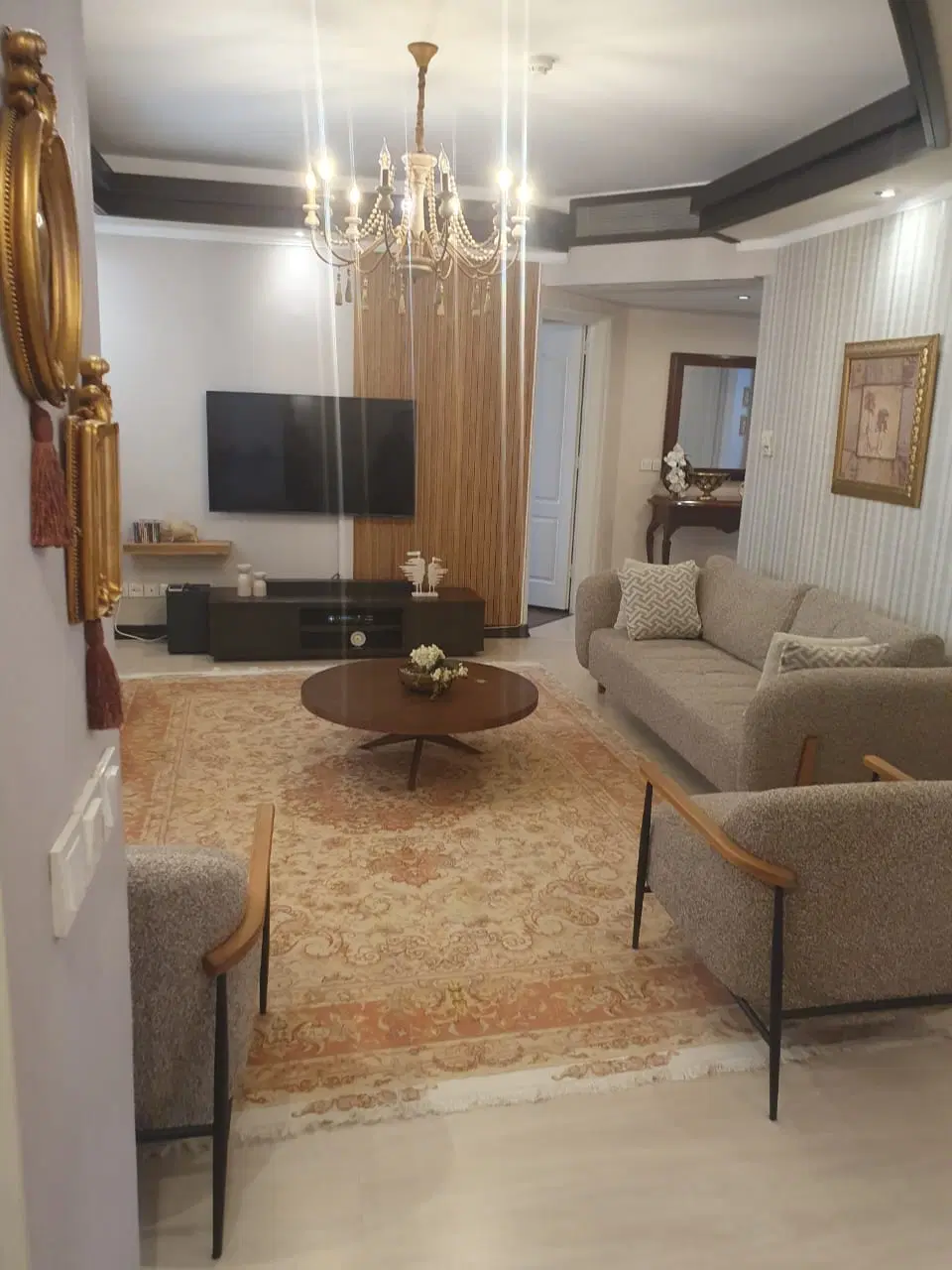 ۱۶۴ متر ظفر ( املاک آیتک پاسداران )