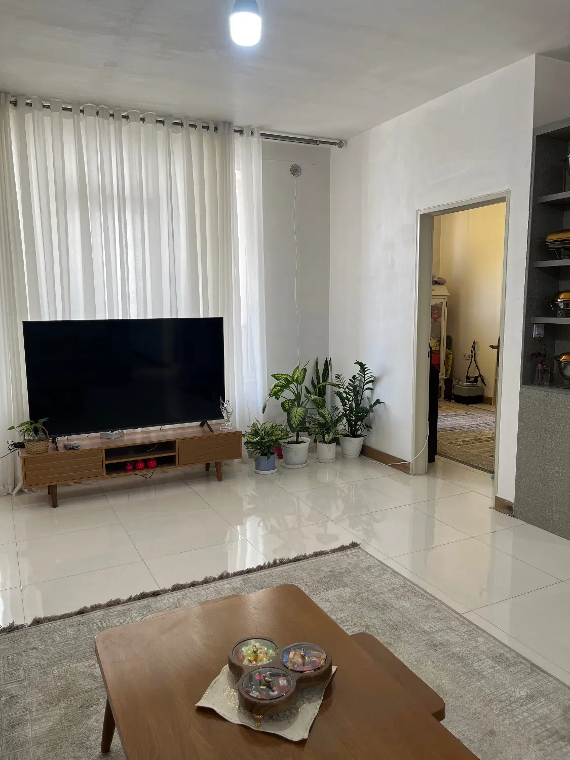 آپارتمان 130 متری کمالشهر جهان آرا