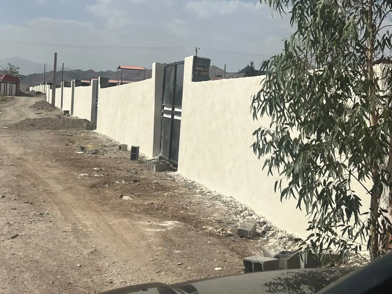 فروش ویلاباغ درکرمان،داخل شهرک.سند.آماده