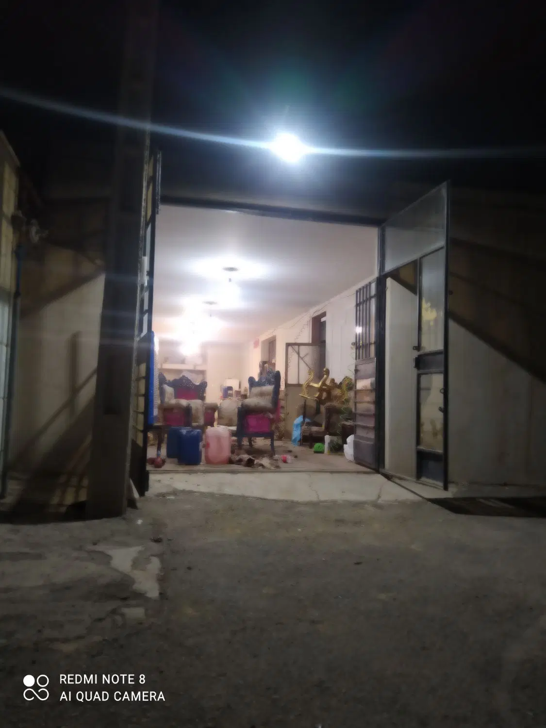 انبار مغازه کارگاه