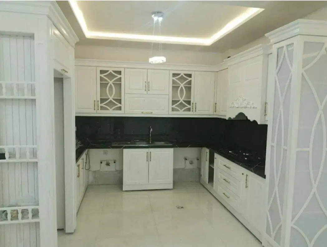 3خواب نبش دو بیست متری