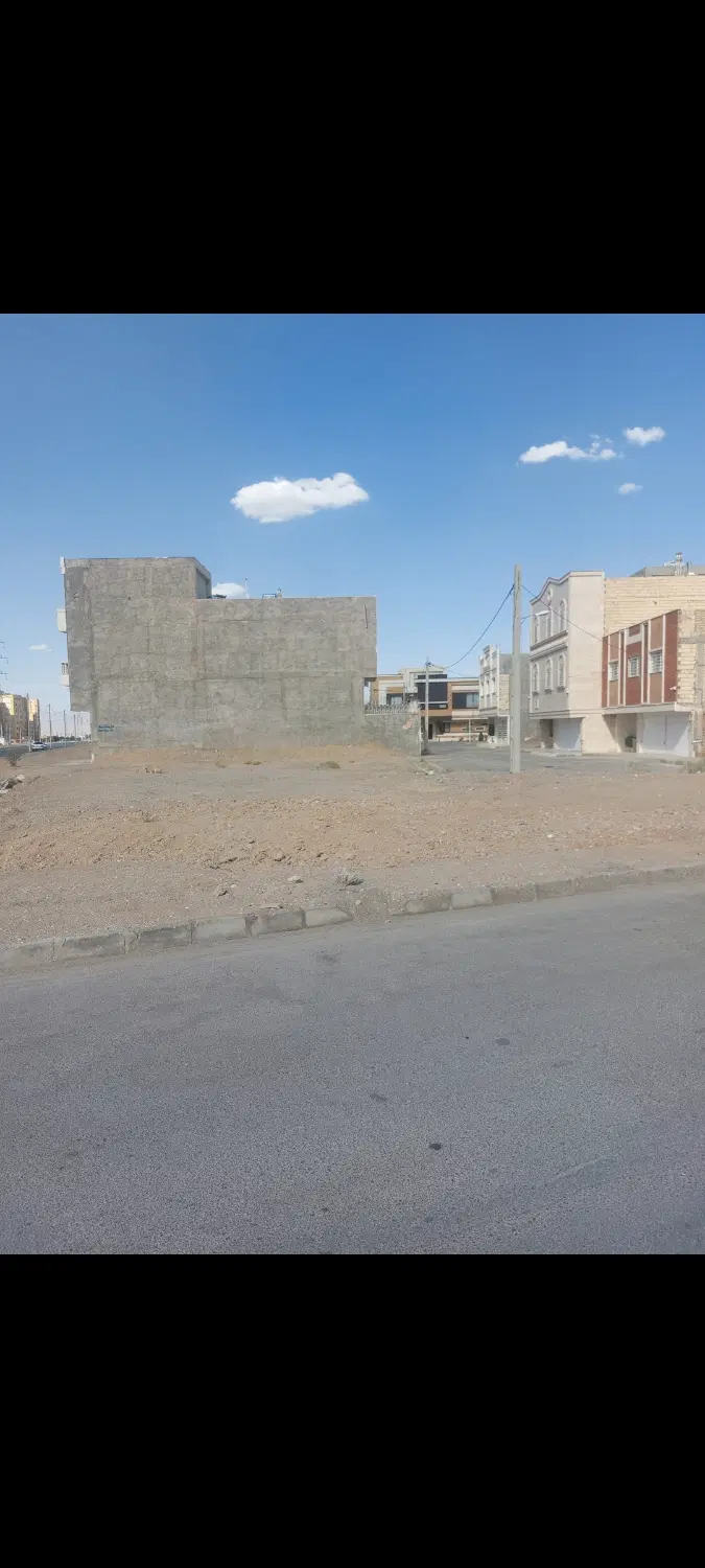 زمین مسکونی با موقعیت تجاری مناسب سرمایه گذاری