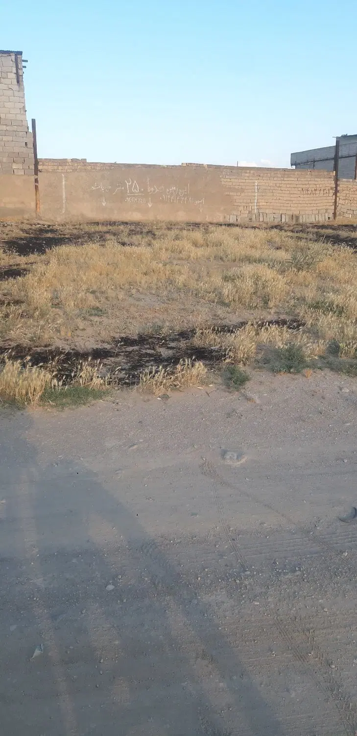 زمین کارگاهی .کسایی .سه راهی وادی رحمت .