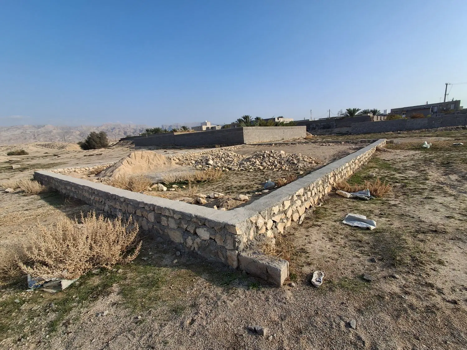 زمین مسکونی اطراف بیمارستان تامین اجتماعی دلوار