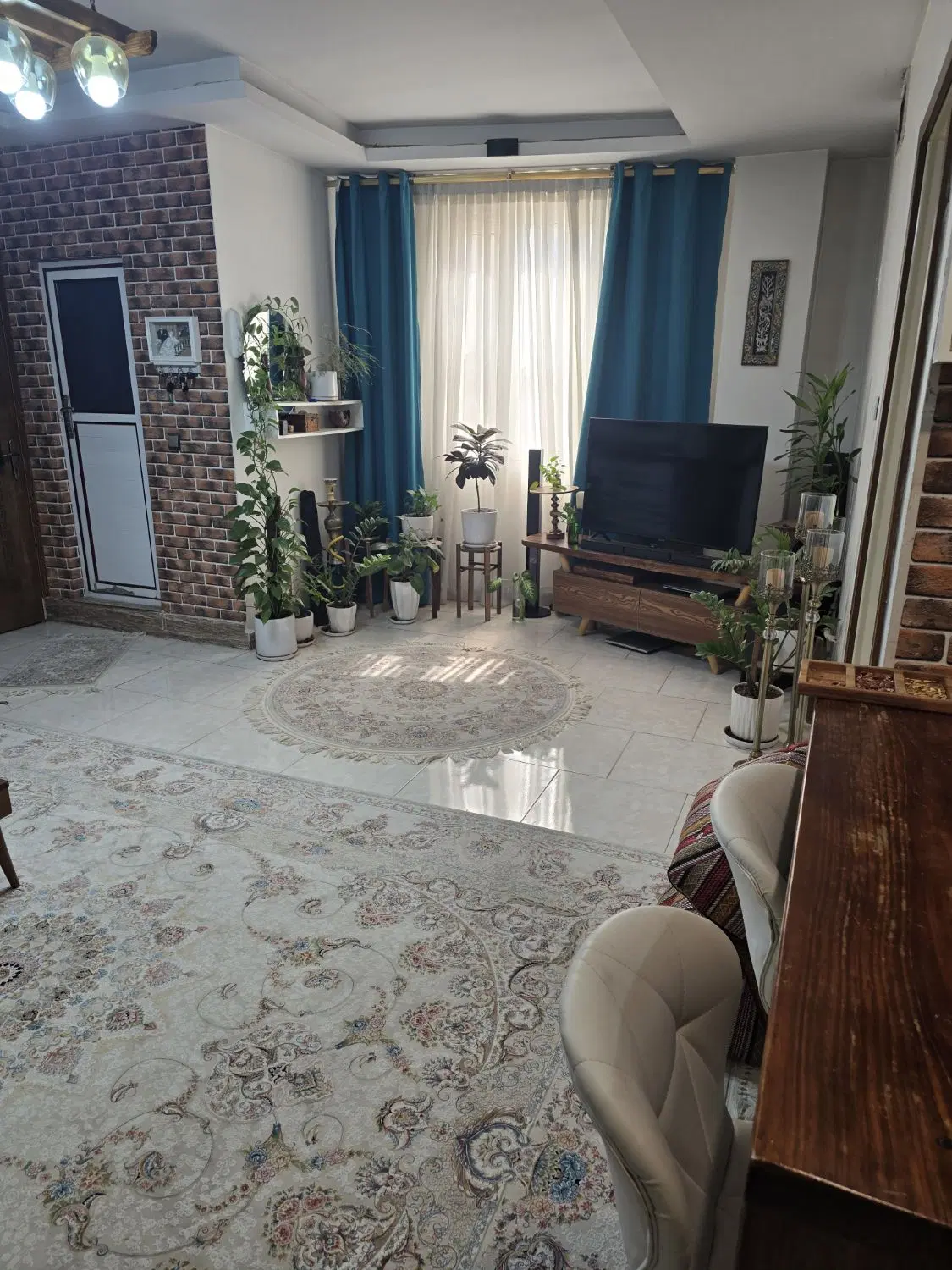 واحد ۶۹ متری فردوسیه