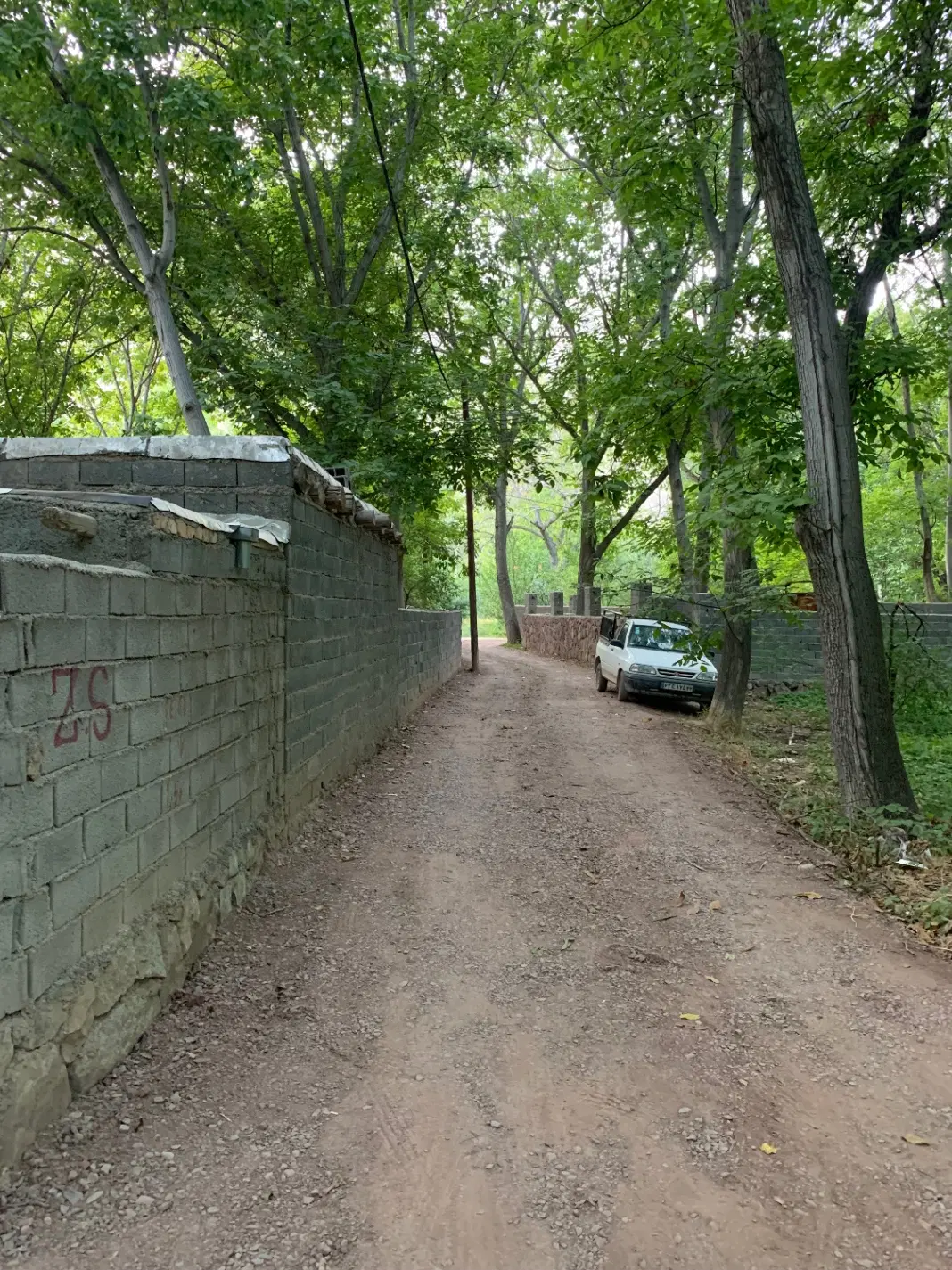 ۵۰۰ متر باغ دیوارکشی قابل سکونت