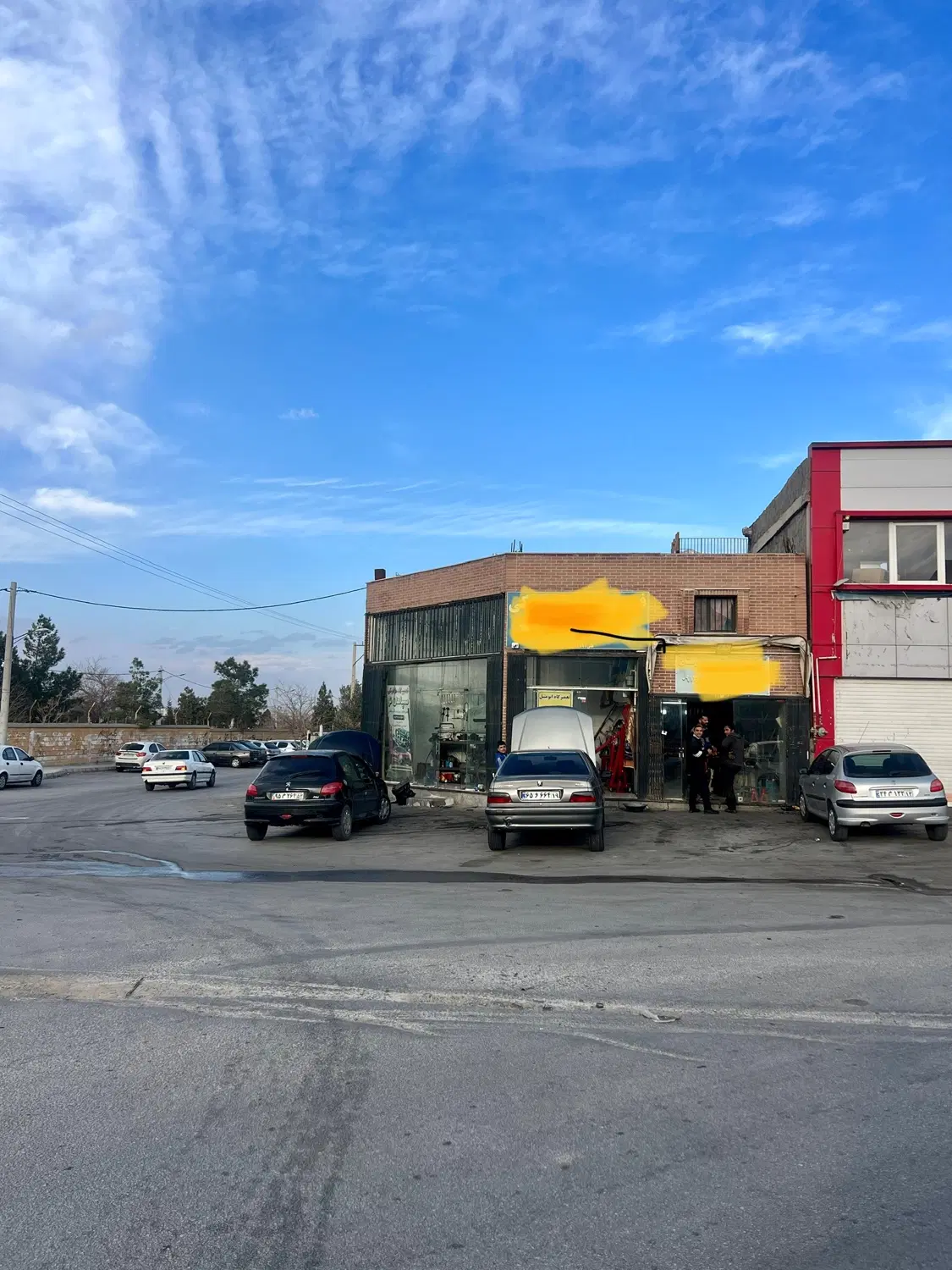 یک باب مغازه تجاری دو دهنه