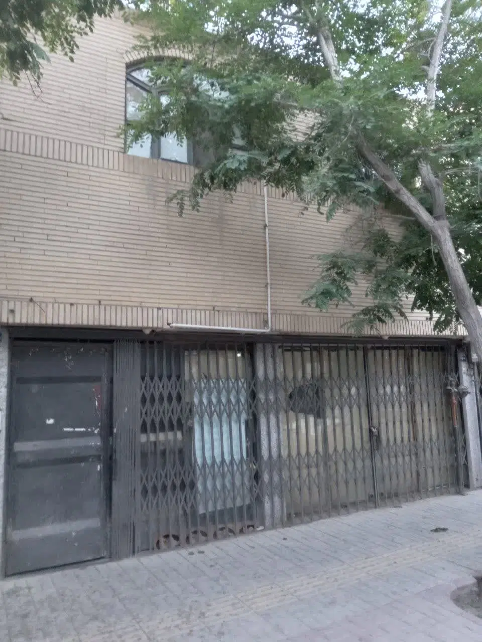 مسکونی و تجاری دو واحد
