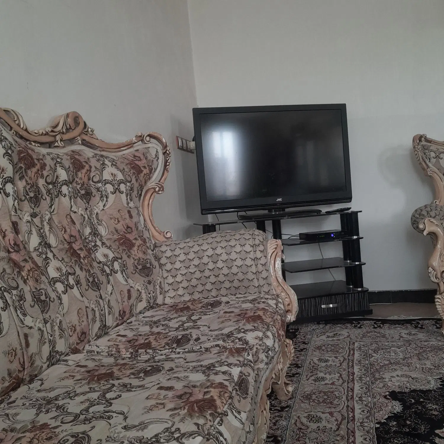 رهن واجاره ۸۰متری در خیابان ۱۶متری