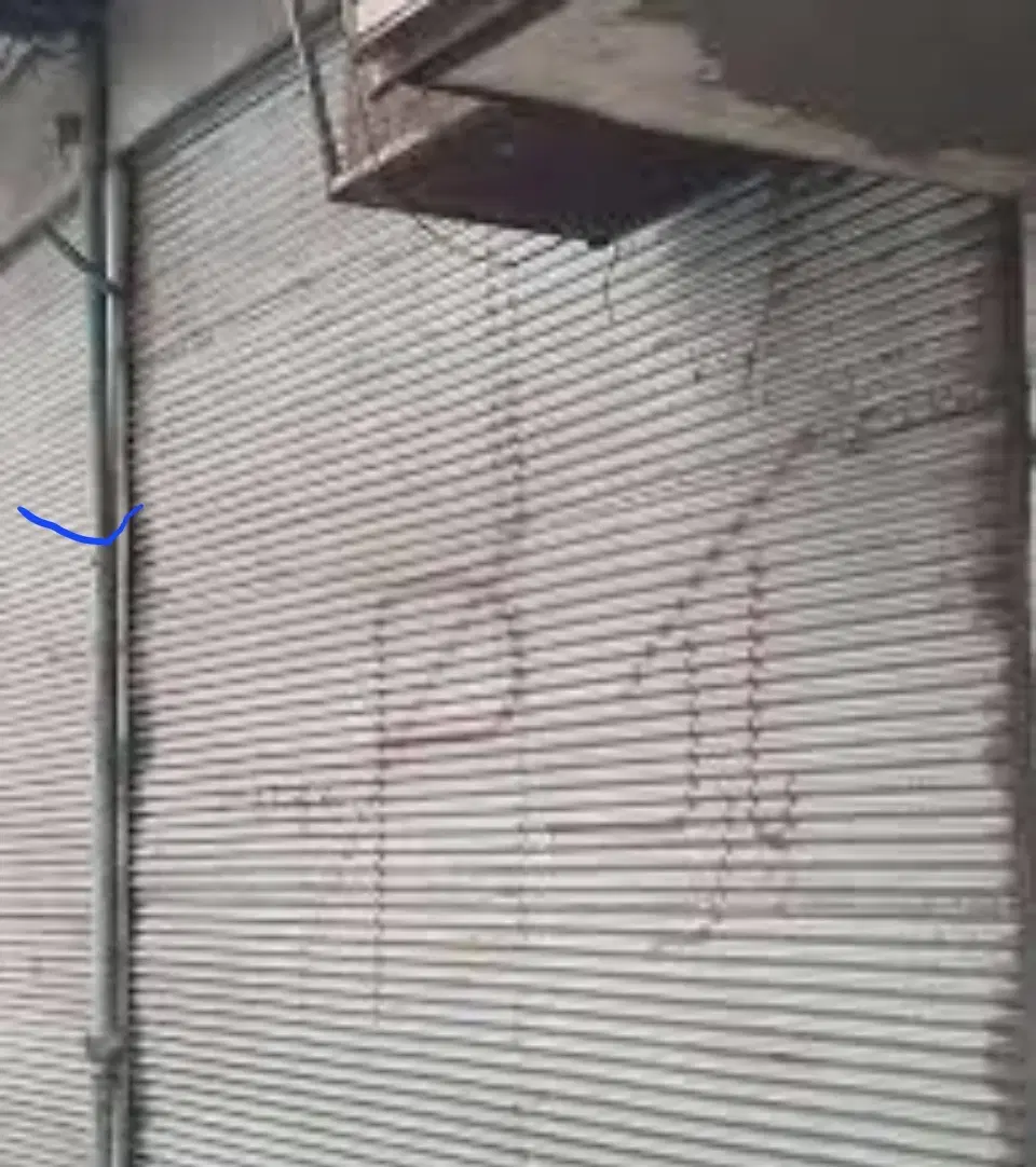 مغازه ۲۰متری دونبش در چهارراه عبوروترددی