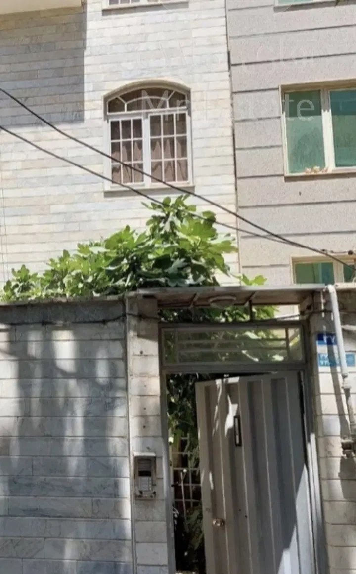 فروش ملک ویلایی با موقعیت تجاری در صالح اباد غربی