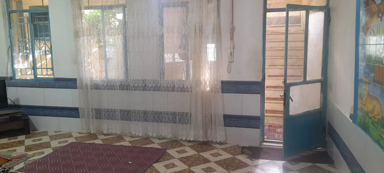 اجاره خانه ۱۰۰متری باهمه امتیازات آب و برق و گاز