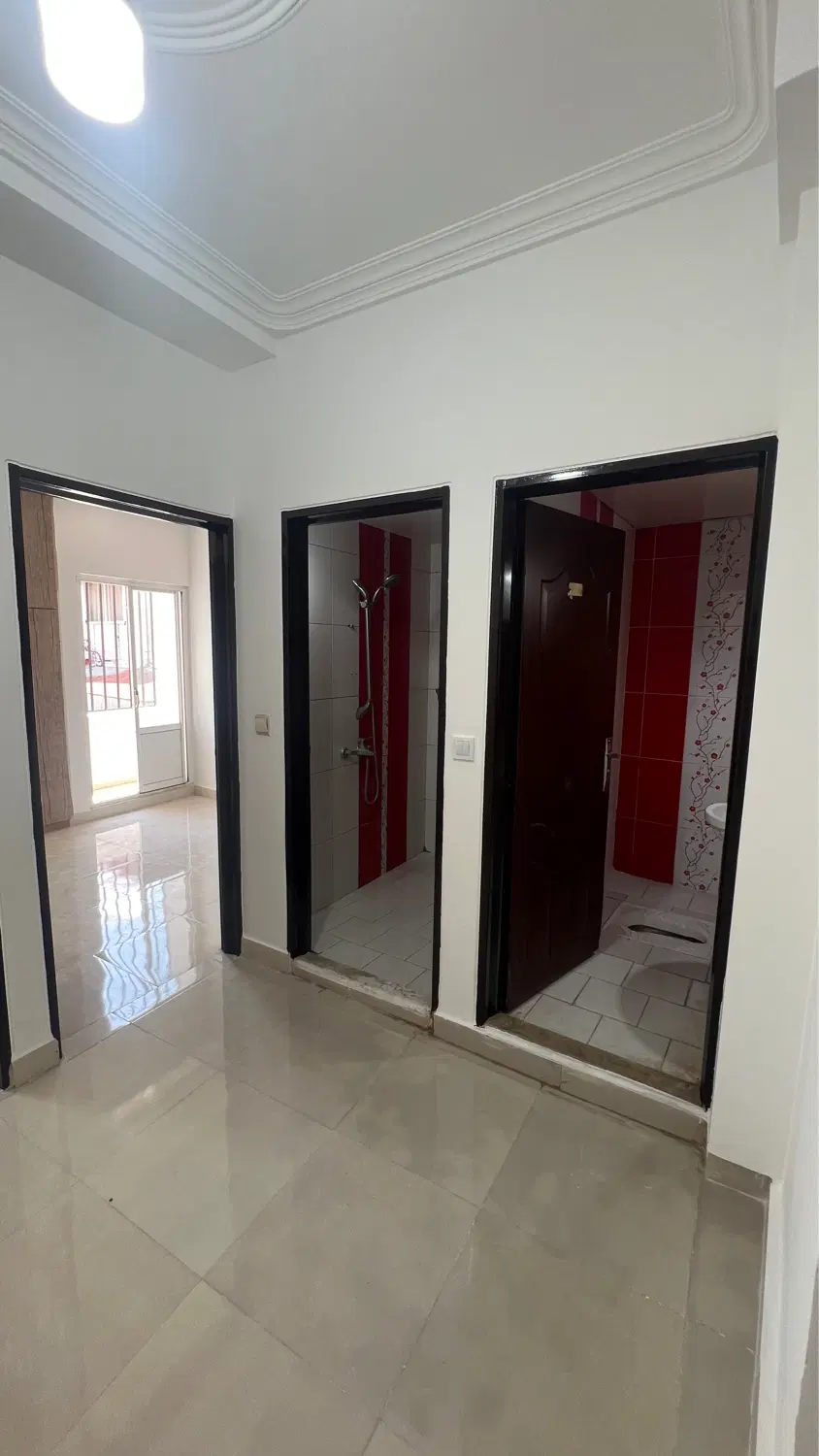 اپارتمان ۸۶ متری با پارکینگ و اسانسور و سندتک برگ