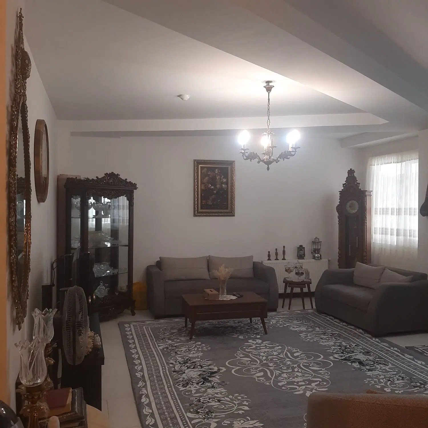 آپارتمان ۸۷ متری مجتمع آپادانا
