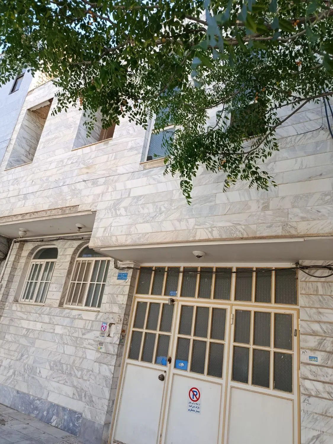 175متر ویلایی کلنگی سالاریه میدان لاله