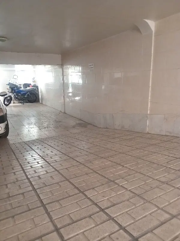 اجاره پارکینگ اصلی آپارتمان ۴ واحده
