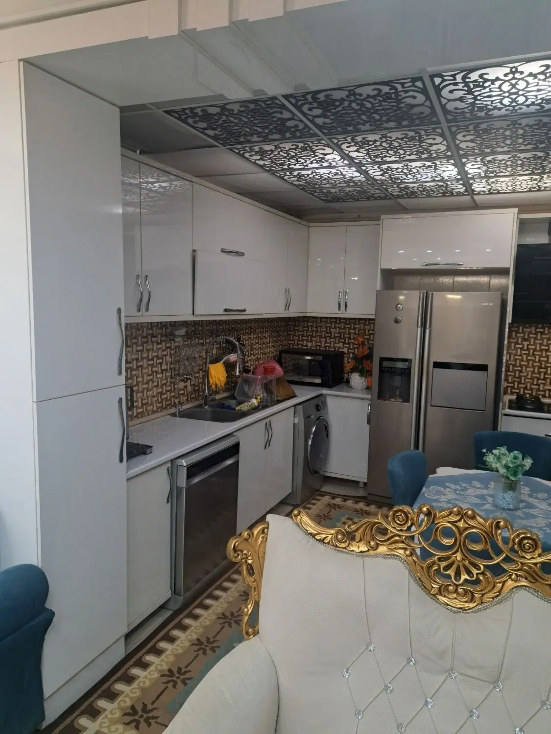 آپارتمان ۱۰۴ متری بهاران