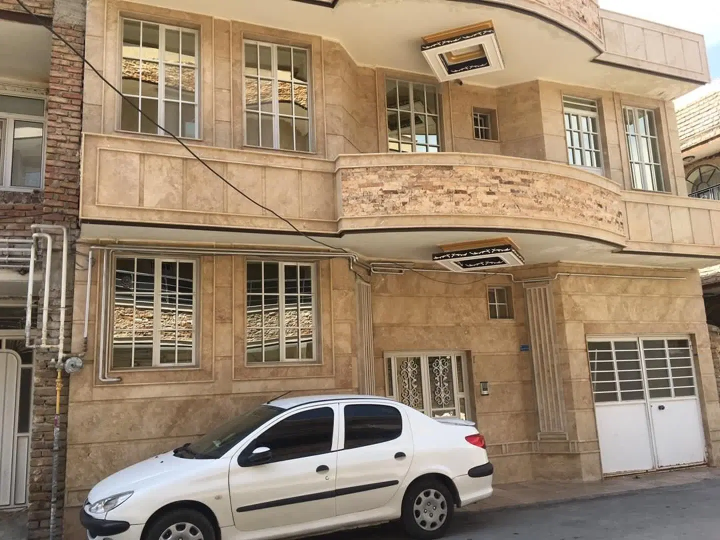خانه شهرک ولیعصر