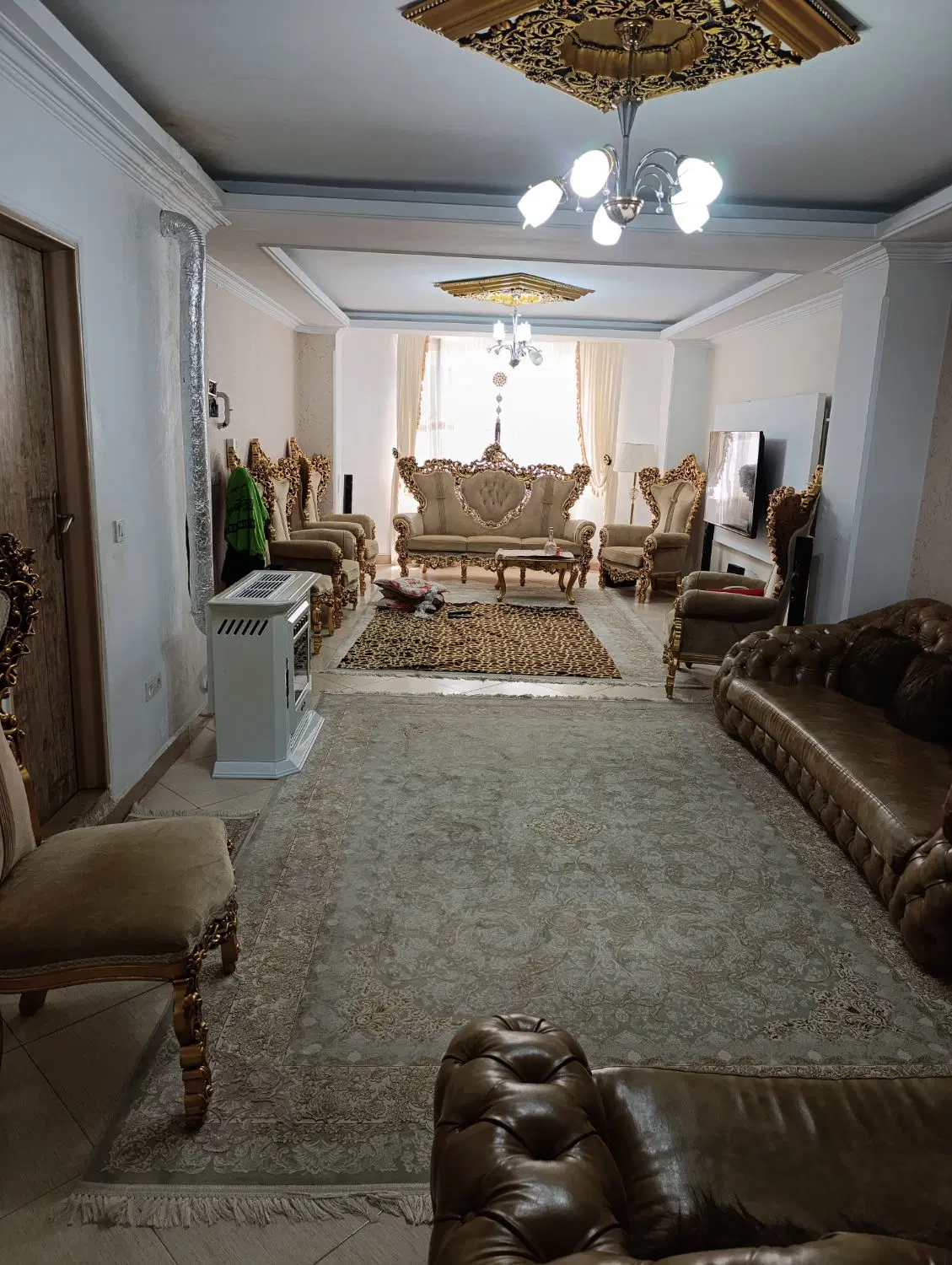 واحد ۹۲ متری فول امکانات تجهیز شده