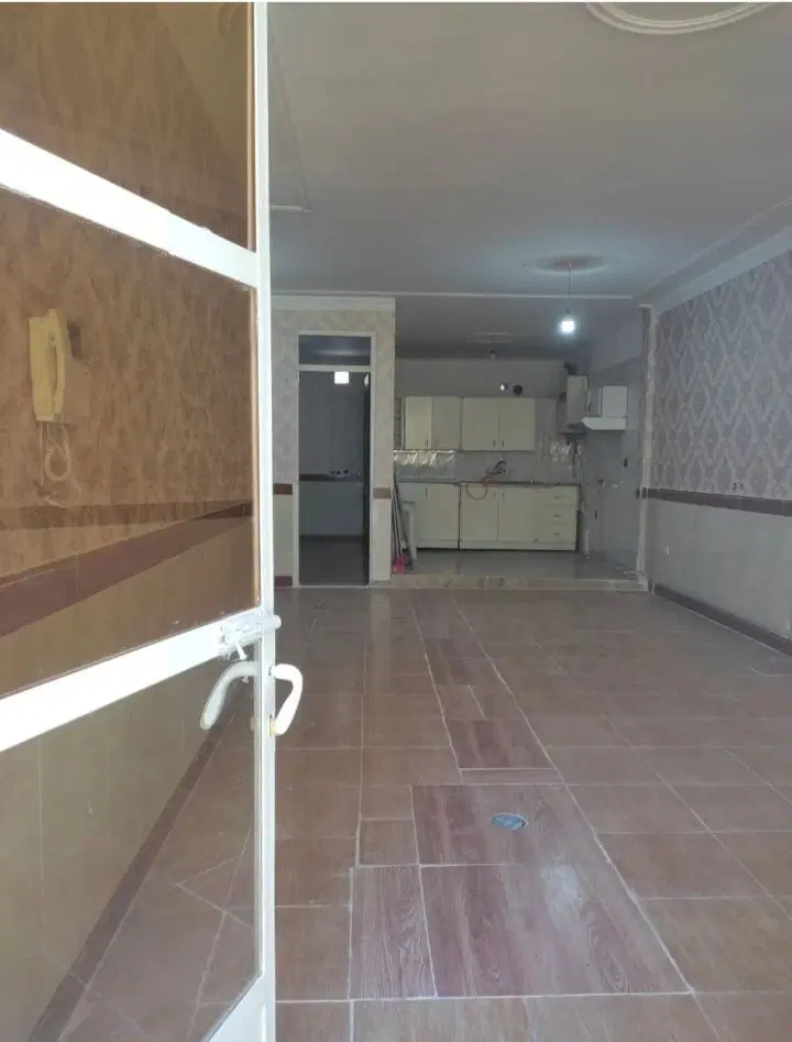 خونه کلنگی دو طبقه طبقه اول برای اجاره