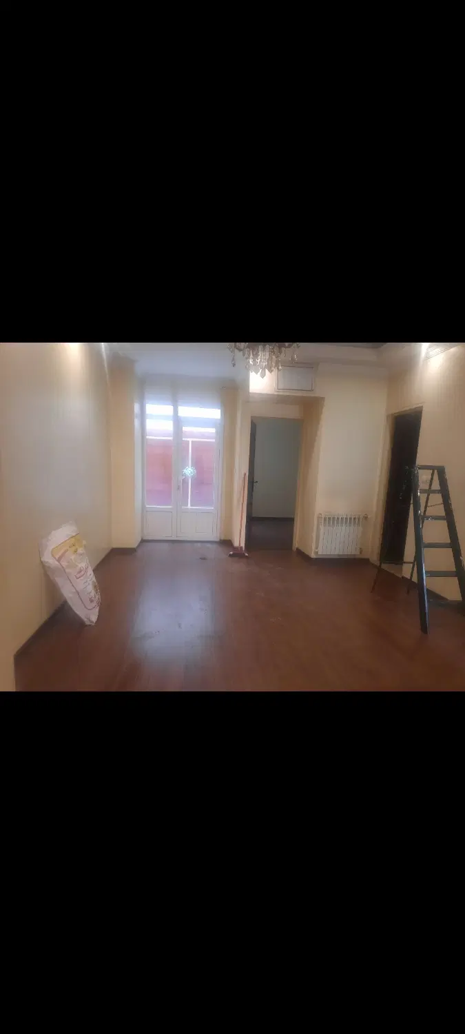 ۶۰ متر _ ۹ ساله _ تخلیه_ با امکانات
