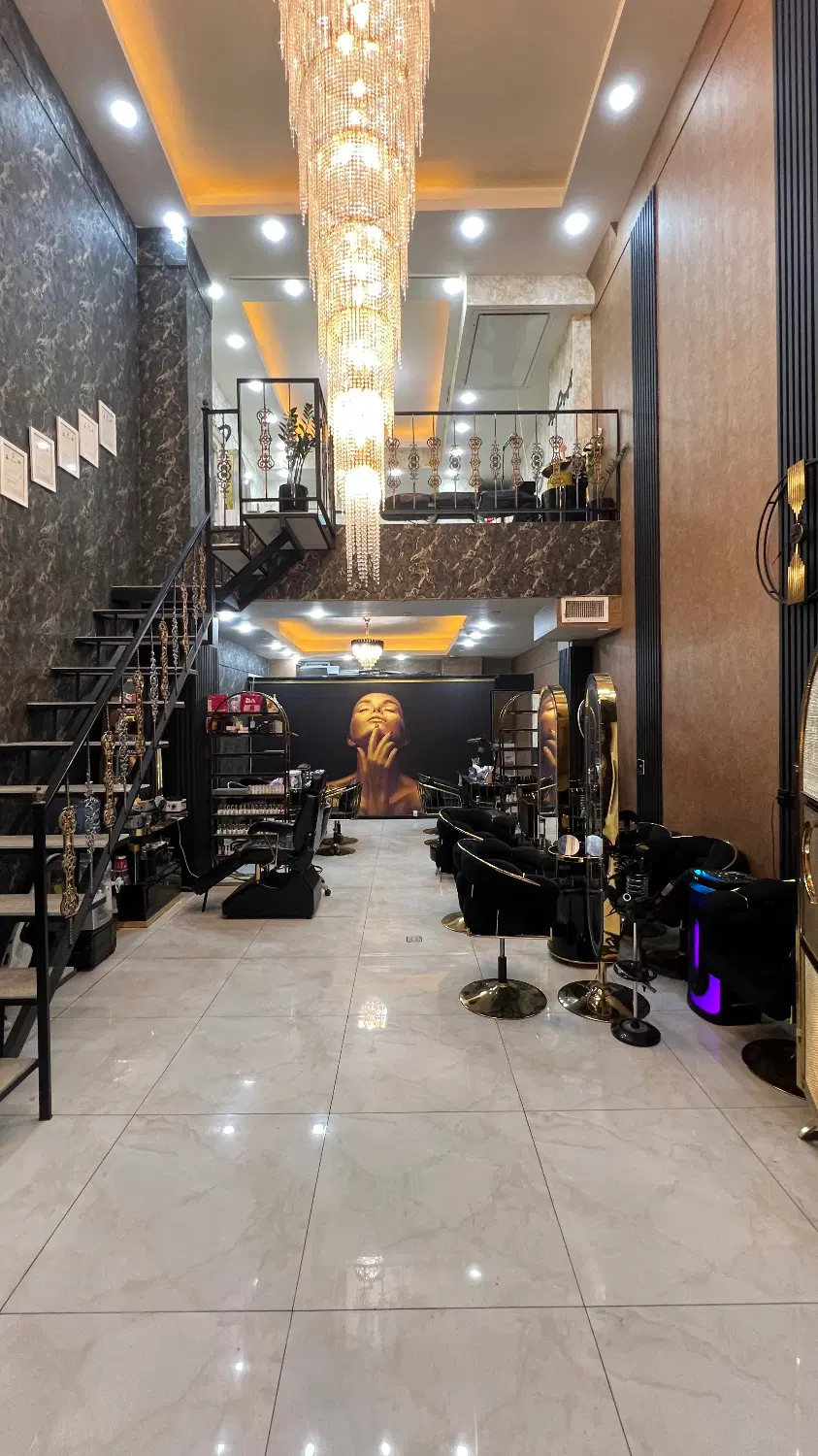 اجاره مغازه دوبلکس ۷۰ متری + ۳۰ متر بالا