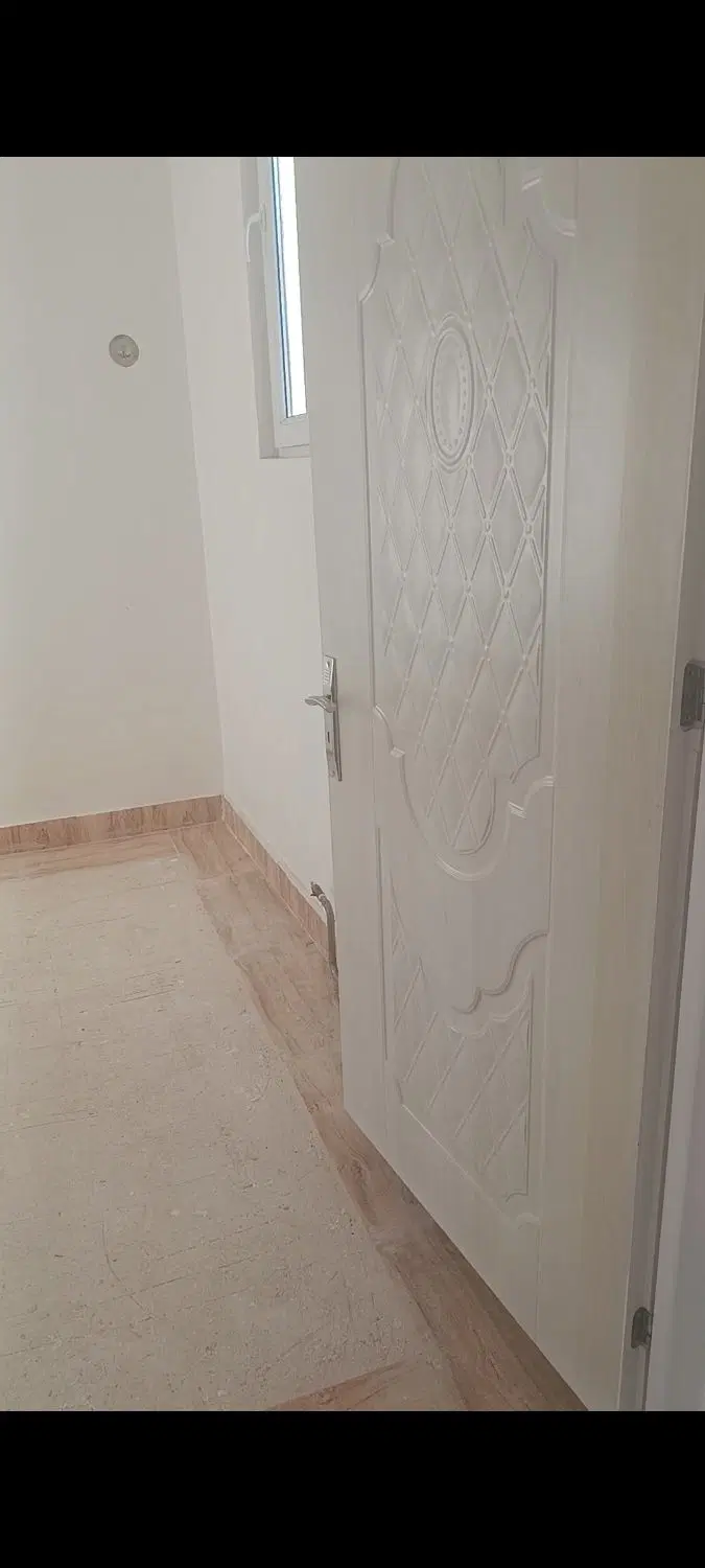 مسکونی سه طبقه همکف پیلوت دوطبقه نشیمن
